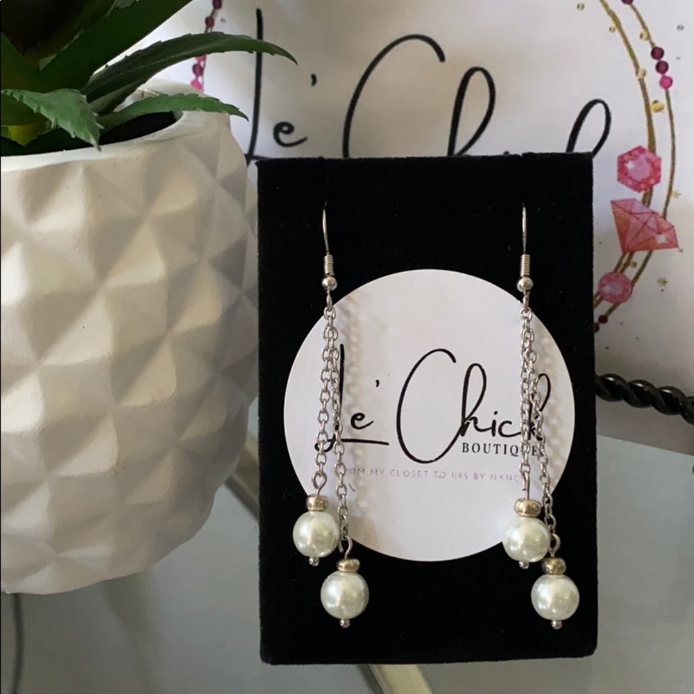 Handmade Dangle Earrings! White Swarovski Pearls
